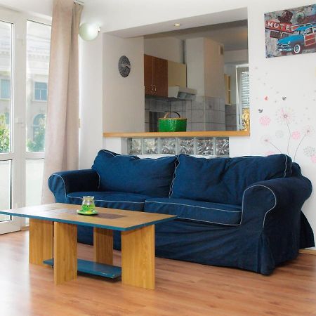 Rosuites Apartment Accommodation Букурещ Екстериор снимка