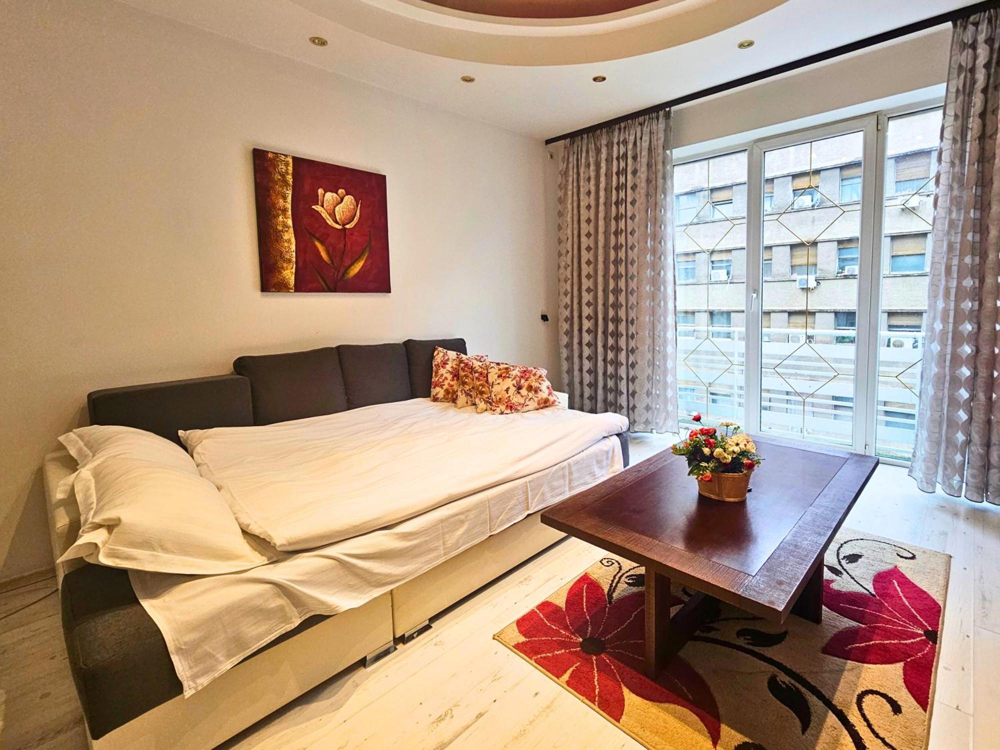 Rosuites Apartment Accommodation Букурещ Стая снимка